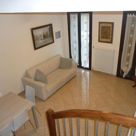 Casa Cuore - Love Pets - Fronte Ospedale Sacro Cuore Negrar Exterior foto