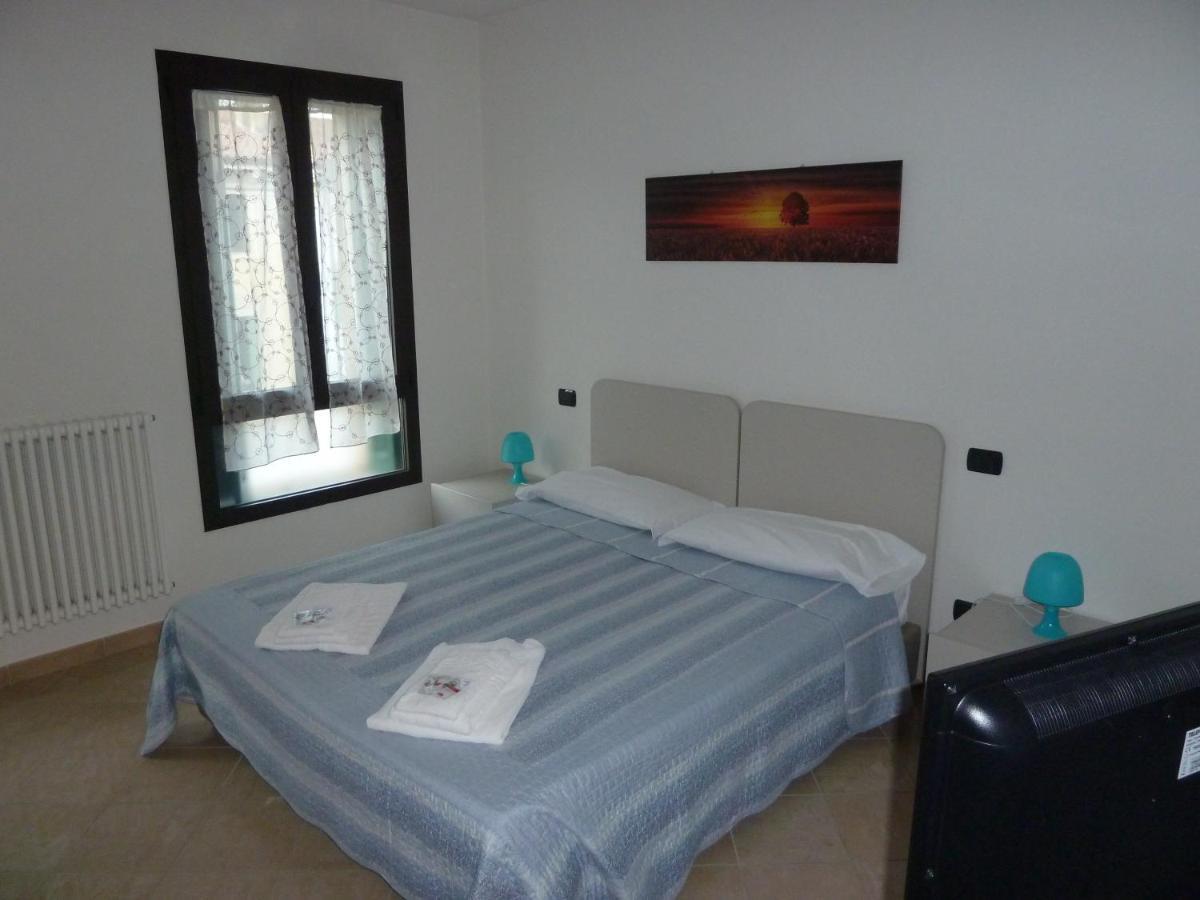 Casa Cuore - Love Pets - Fronte Ospedale Sacro Cuore Negrar Zimmer foto