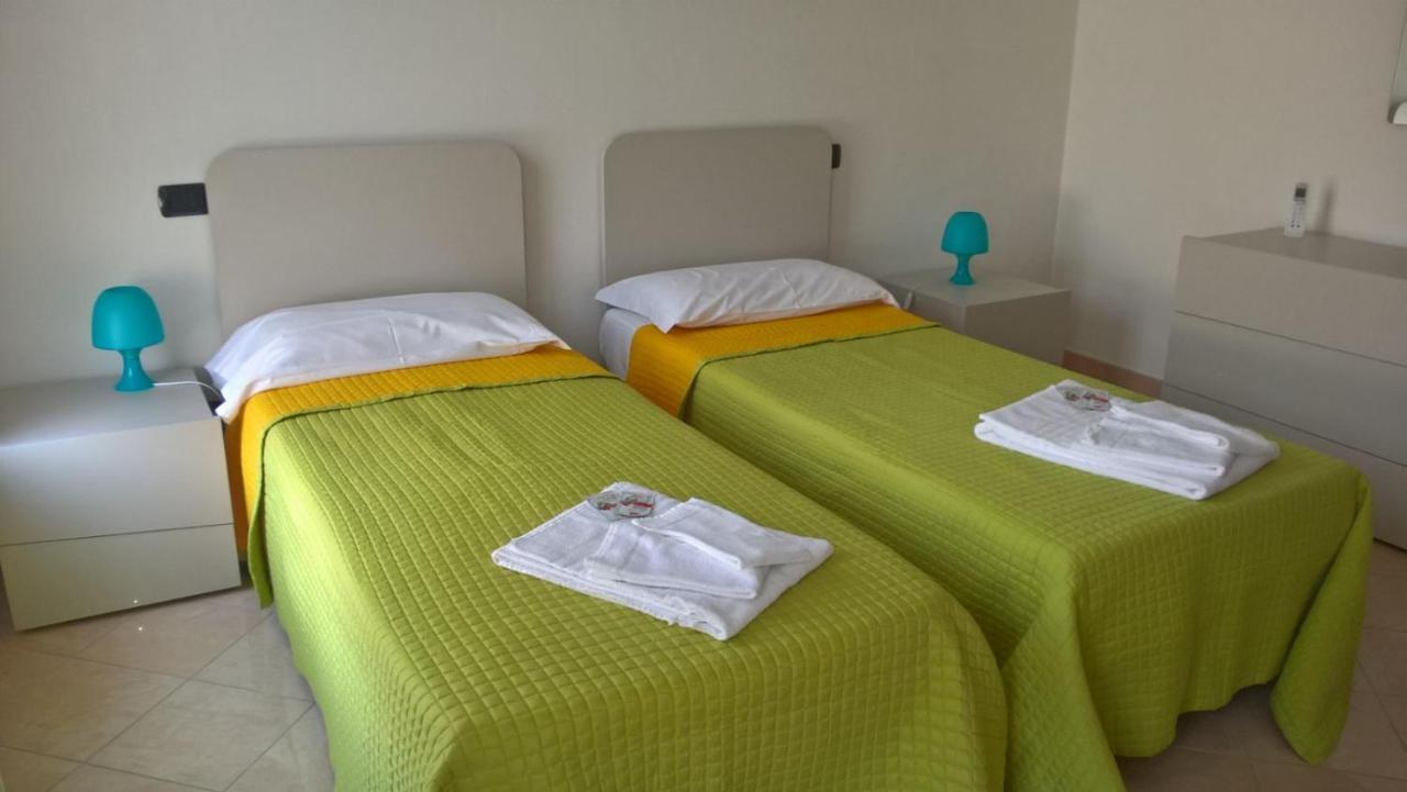 Casa Cuore - Love Pets - Fronte Ospedale Sacro Cuore Negrar Zimmer foto