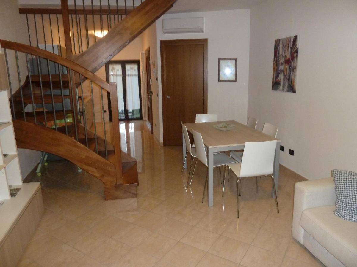 Casa Cuore - Love Pets - Fronte Ospedale Sacro Cuore Negrar Zimmer foto